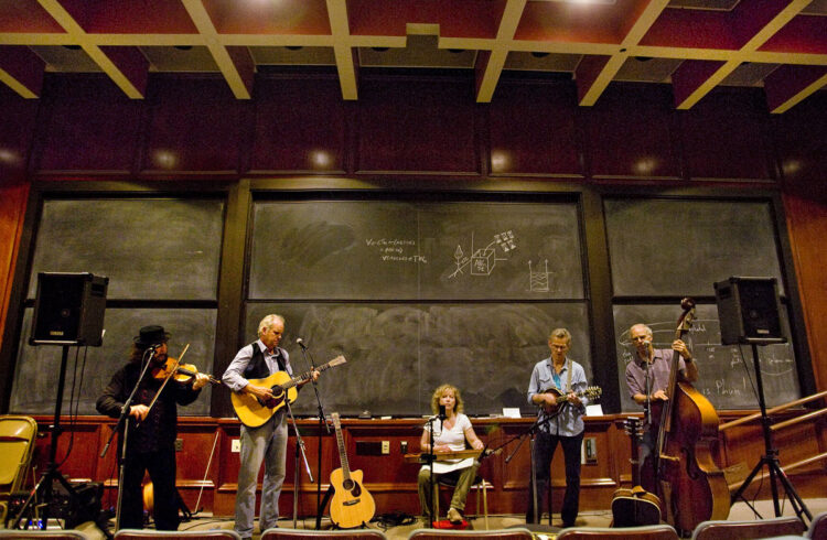 SusieGlazeHilonsomeCaltech_LOW